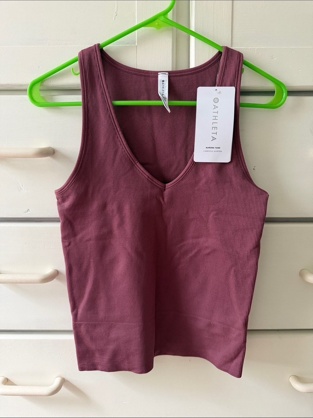 NWT Athleta Aurora V-Neck Tank Top